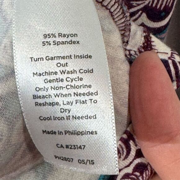 Talbots Woman 2X Cowl Neck Top Floral Damask Print Stretchy Soft Boho Lagenlook - Picture 7 of 7